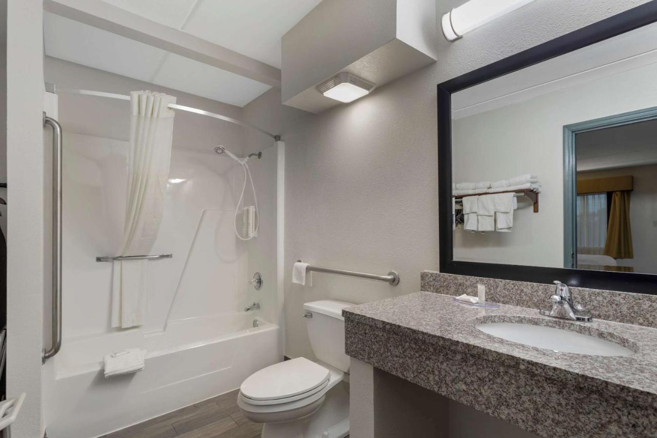 Clarion Pointe Kimball By Choice Hotels Extérieur photo