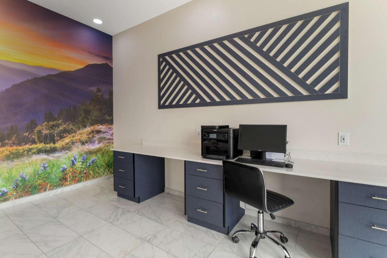 Clarion Pointe Kimball By Choice Hotels Extérieur photo